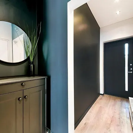 Διαμέρισμα New Stylish With Garden In Good Location